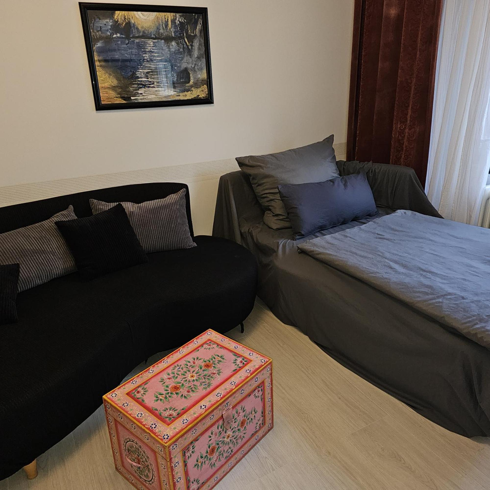 Zimmer Mit Charme Mond Nuremberg Exterior photo